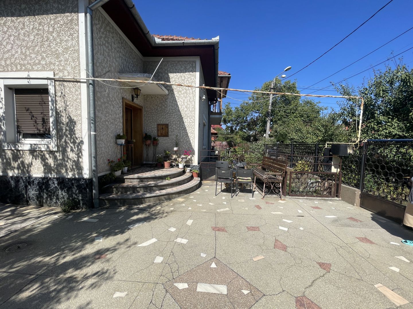 Casa cu teren 1000 mp și front 26 ml în zona Bogdanesti - Poză 9