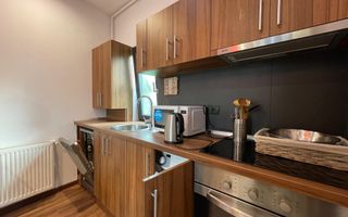 Apartament spre vanzare cu 2 camere, zona Centrala! - Poză 6