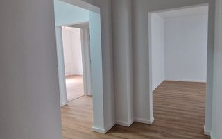 Apartament cu 3 camere in zona Nerva Traian - Poză 12