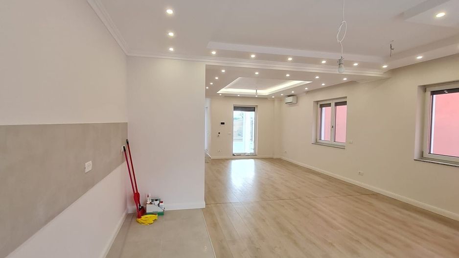 Proiect deosebit la 5 minute de Iulius Town - Poză 33