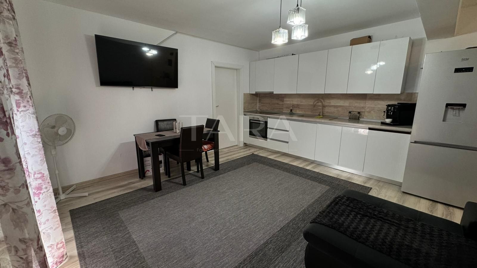 Vânzare apartament 3 camere, 54 mp utili, zona Florilor, Cetății. - Poză 1