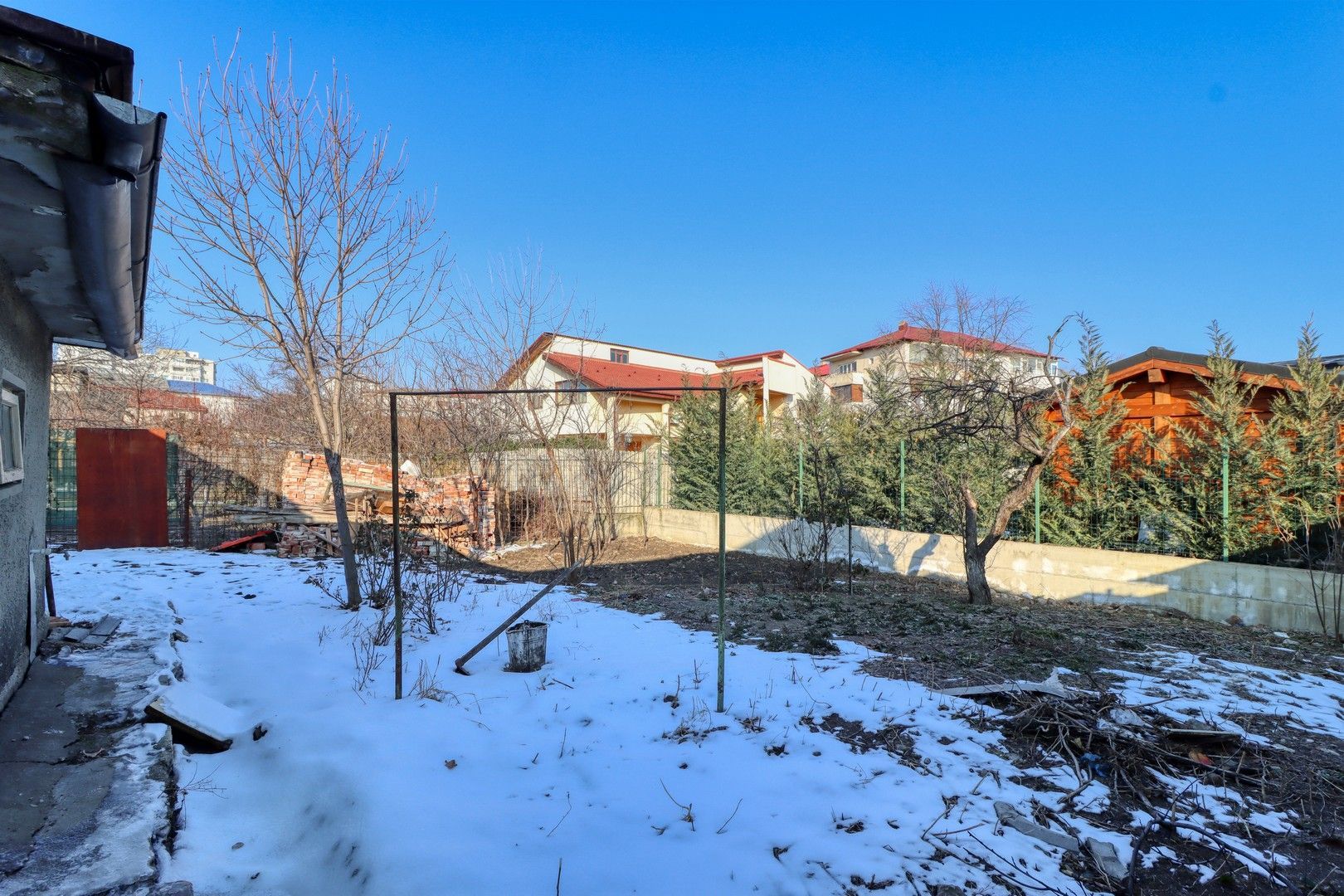 Centru- Casă boierească individuală- 5 camere si  451 mp teren - Poză 28