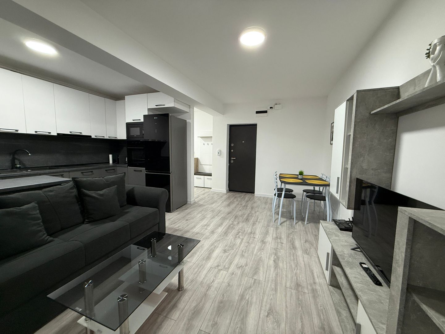 Apartament 2 camere modern cu balcon spatios zona Doamna Stanca - Poză 22