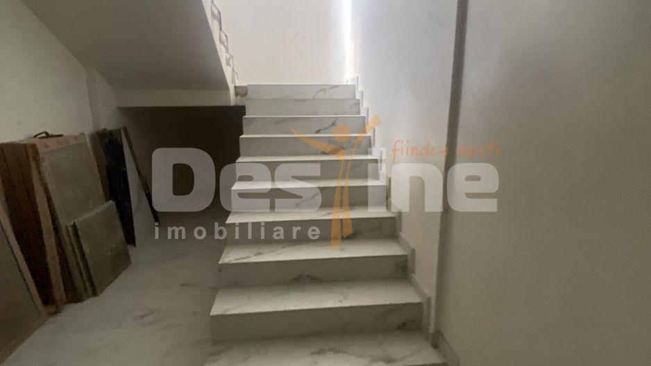 Oportunitate unica Apartament cu 2 sau 3camere in zona Pietricica - Poză 12