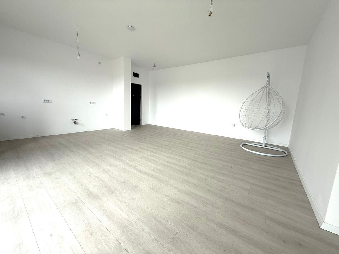 Apartament decomandat 3 camere, 2 bai, etaj 1 in bloc nou! - Poză 2