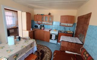 🏡 Casă de închiriat cu grădină Vârfu Câmpului  90 mp |la doar 21 km de Suceava - Poză 9