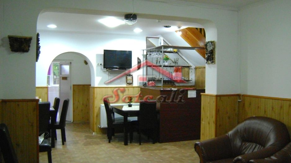 Pensiune de vanzare P+E Busteni - central - Poză 28