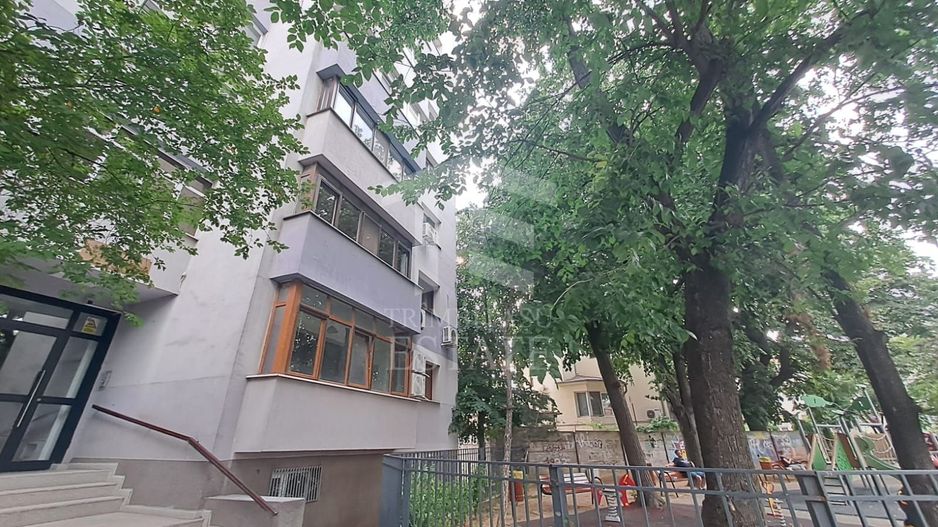 Apartament 3 camere Metrou 1 Mai - Poză 27