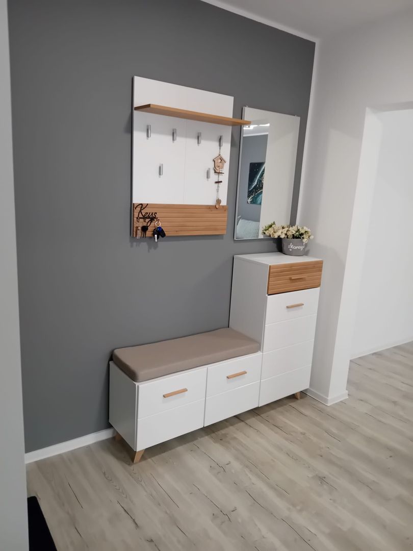 Vanzare - apartament cu 3 camere, Micro 16, renovat, mobilat nou - Poză 8