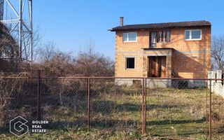 Casa la rosu, teren 7105 mp, Lipova - Poză 1