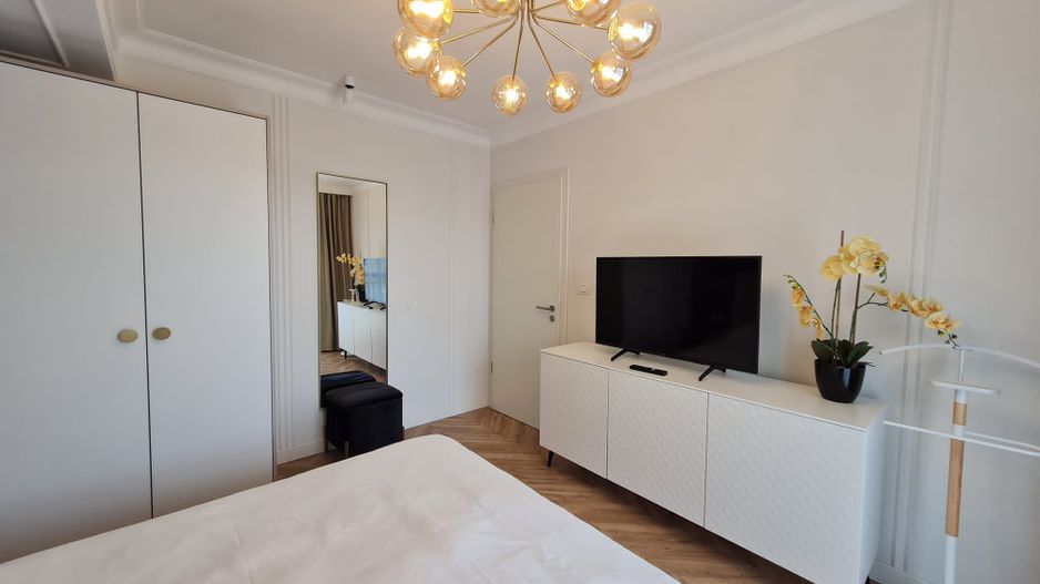 Elegantă și prestanță - Poză 10