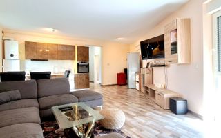 Oferim spre vanzare apartament 2 camere, 60 mp curte, Giroc, 0% Comision - Poză 9