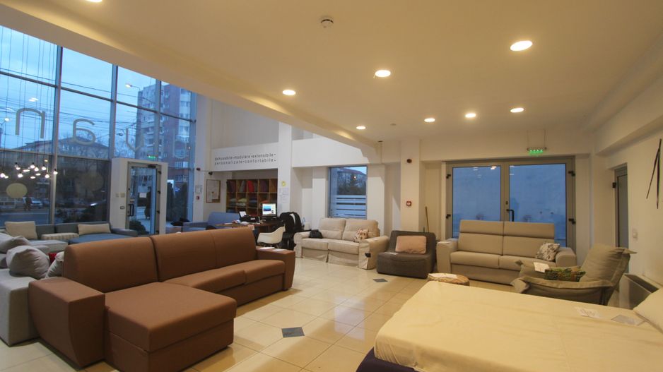 Showroom -150mp-zona de Nord - Poză 9