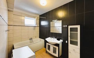 Apartament 2 camere, balcon, parcare, Andrei Muresanu - Poză 7