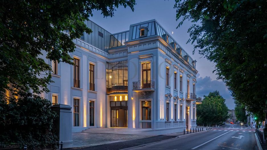 Spatiu Comercial | Calea Victoriei | Cladire Istorica - Poză 1