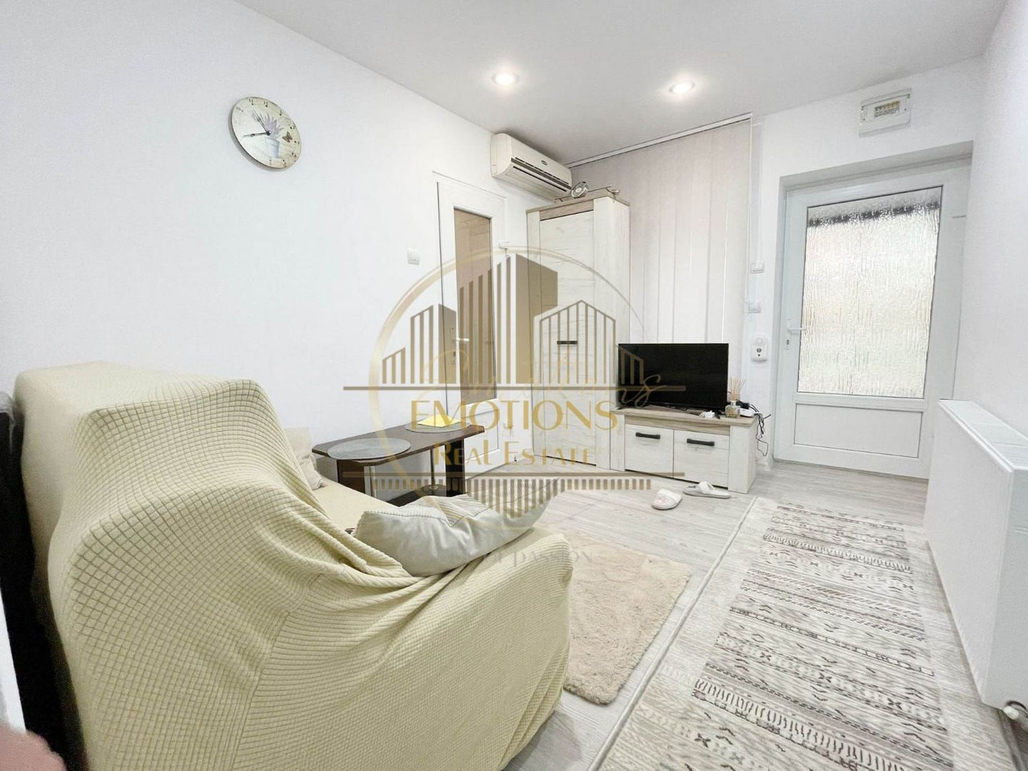 OCAZIE | Apartament 2 camere - curte comuna - central - Poză 3