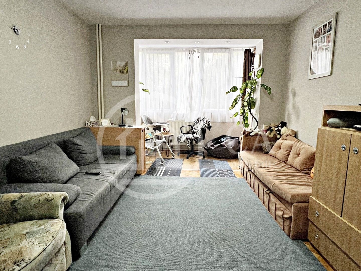 Apartament cu 3 camere de vanzare in zona Rogerius, Oradea - Poză 1