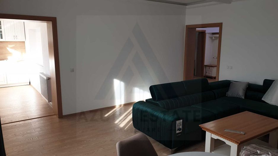 Apartament la casa 2 dormitoare terasa si curte proprie Sub Arini - Poză 3