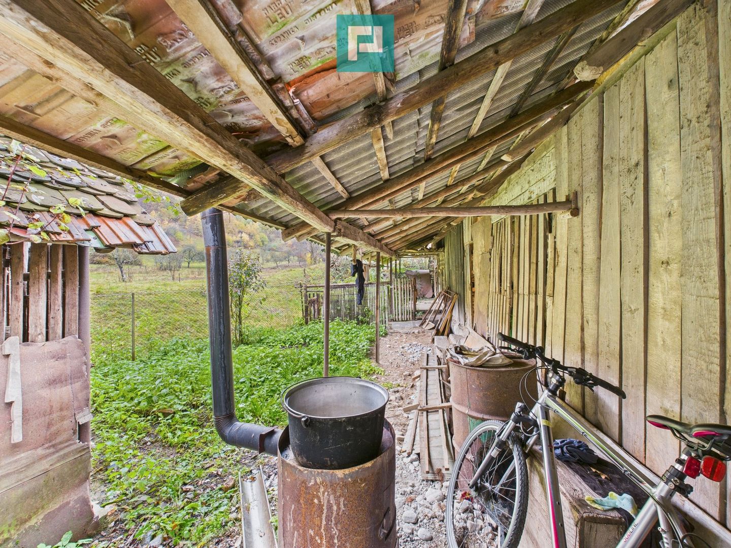 Casă renovată în localitatea Lazuri, Arad - Poză 22