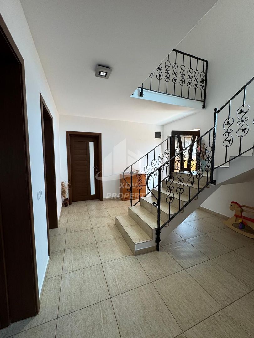 Casa moderna, mobilata complet  Sibiu - Poză 31