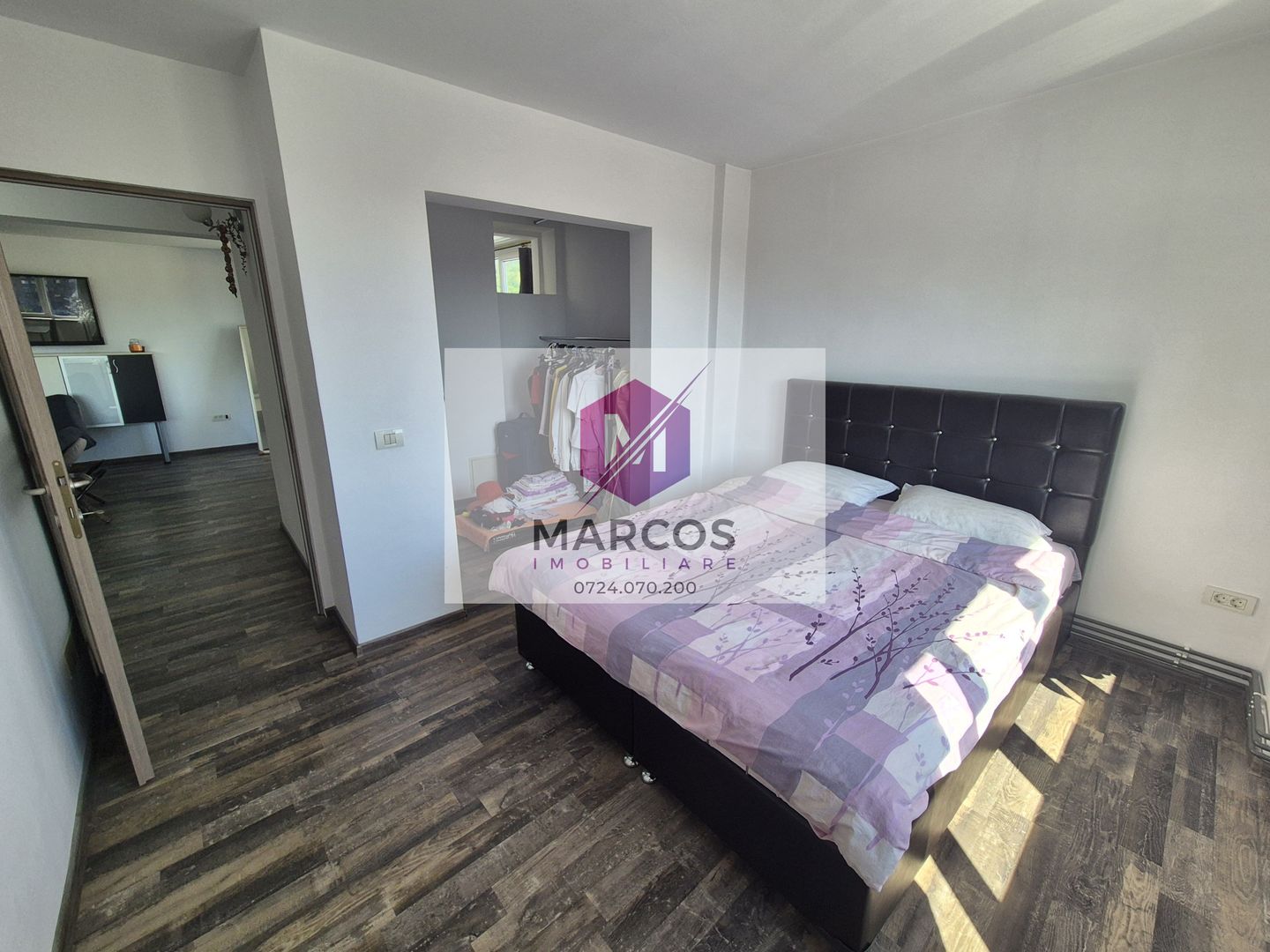 Vand apartament in centru - Poză 5