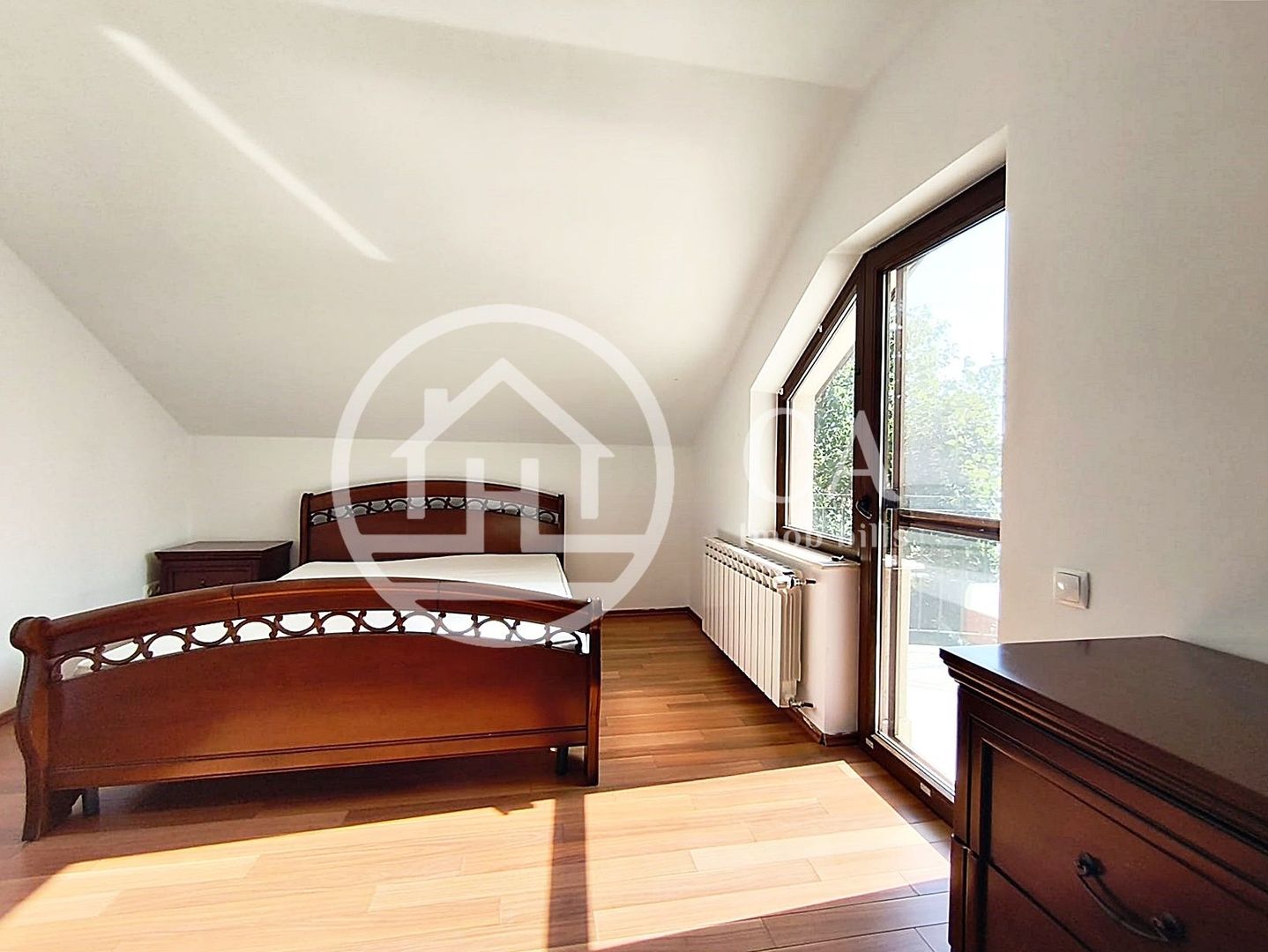 Casa de inchiriat cu 5 camere in cartier Viena, Oradea - Poză 12