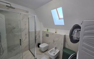 Apartament spațios 3 camere I Central I Rădăuți - Poză 8