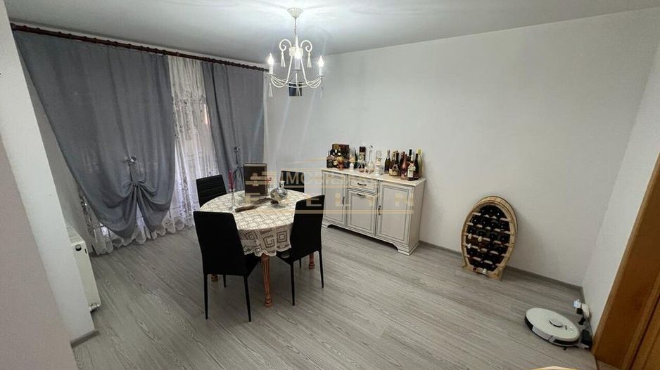 Casa tip duplex de vanzare + teren, zona Manastirea Doamnei. - Poză 2