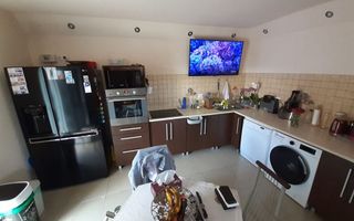 Apartament in Duplex, pe doua niveluri. - Poză 2