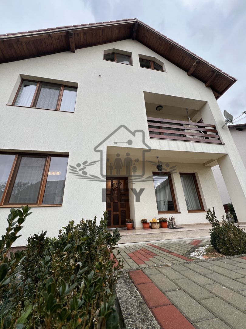 Casa Unifamilială 5 camere de vânzare SIBIU / Loc. Șura Mică - Poză 2