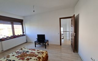 Casa intabulata 5 camere 2 bai si curte generoasa in Bavaria Park - Poză 6