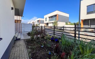 Vilă individuală elegantă, complet mobilată și utilată, lângă parcul și pădurea din Corbeanca - Poză 34