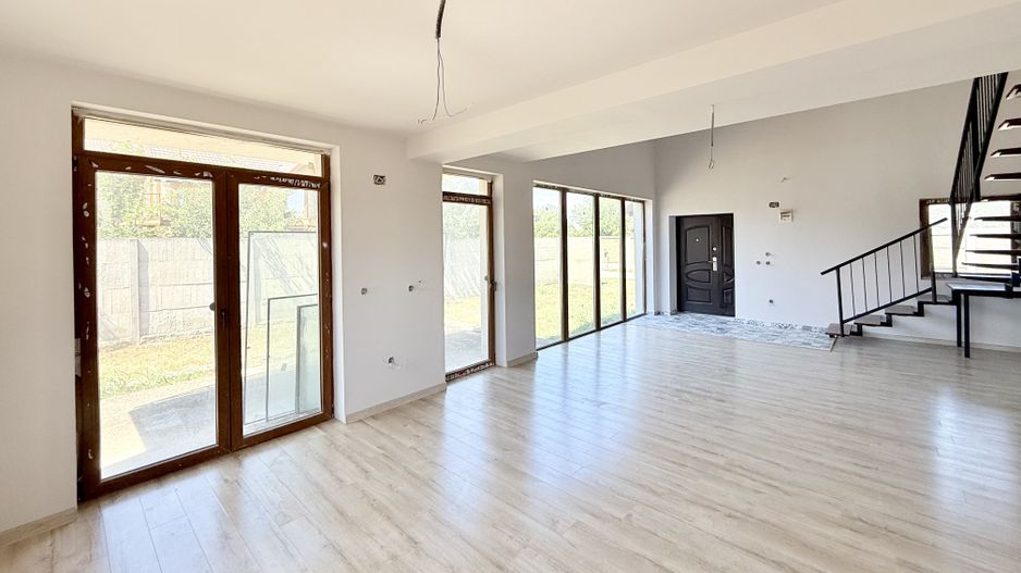 Preț redus 10.000 Eur | Casa finisata, teren 450 mp, in Pecica - Poză 5