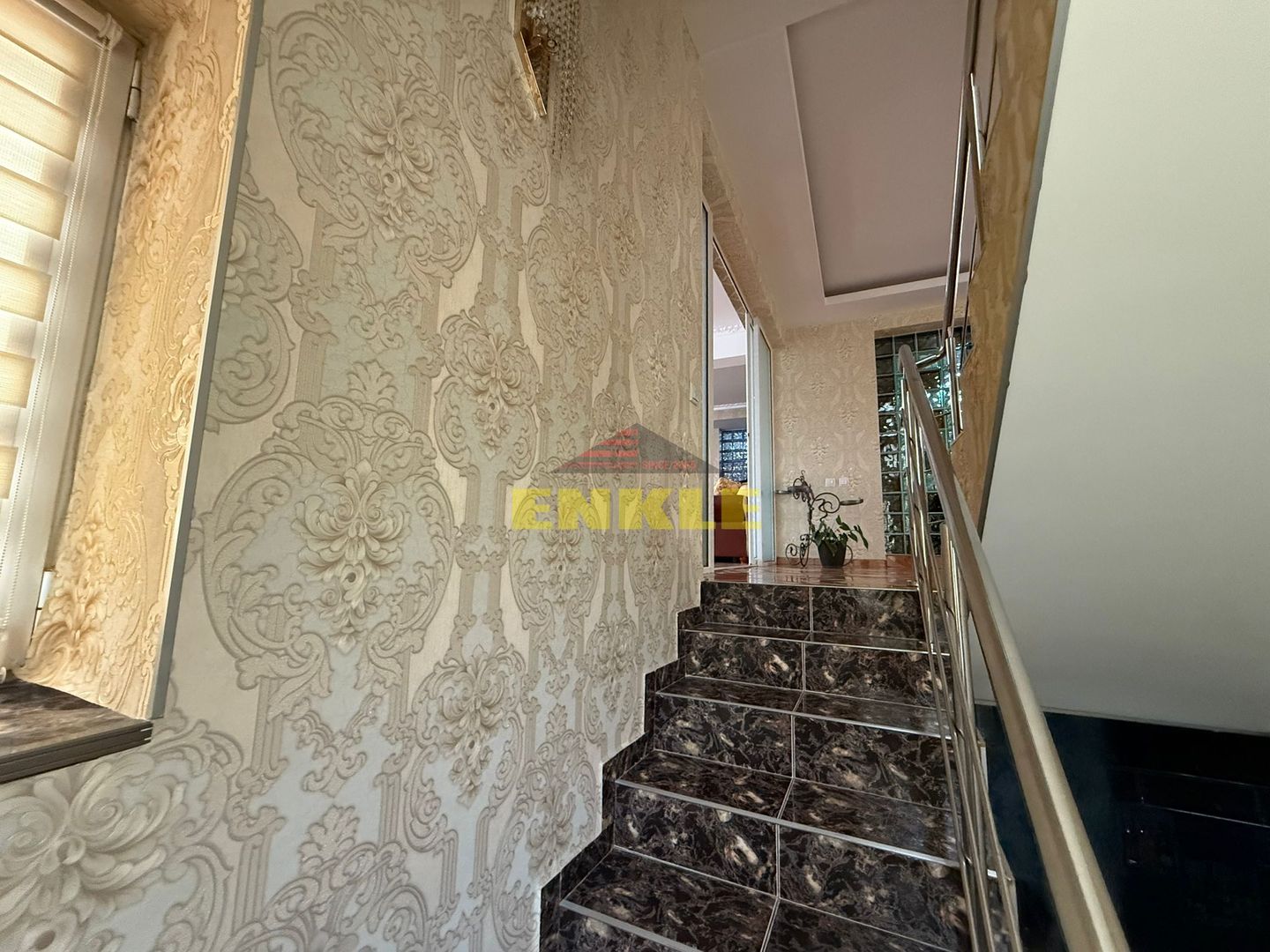 De vanzare Vila situata Ultracentral-425 mp - Poză 8