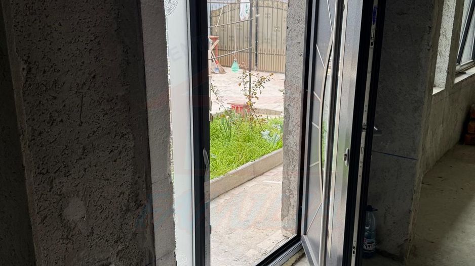 114.000 Euro- casa 3 dormitoare, 2 grupuri sanitare, zona Arcasilor - Poză 14