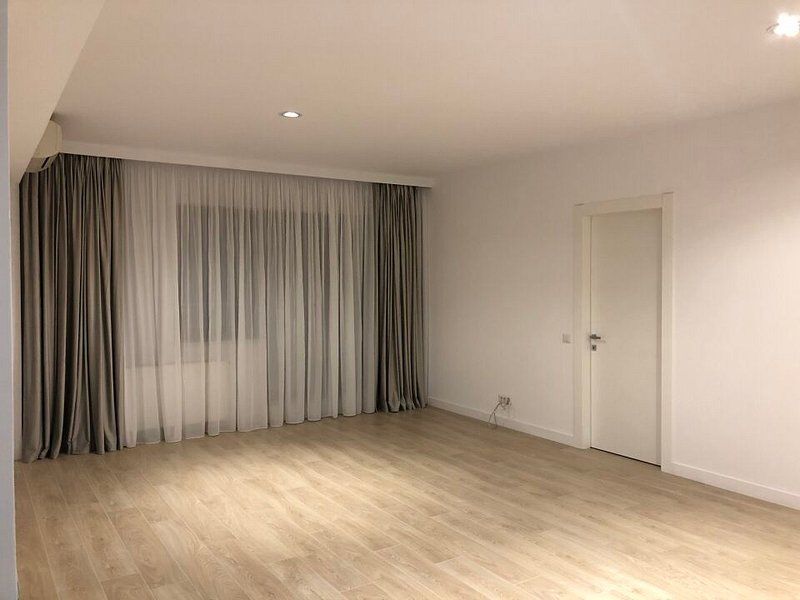 Apartament luxos,luminos,foarte spatios in Erou Iancu Nicolae-Oferta atractiva - Poză 44