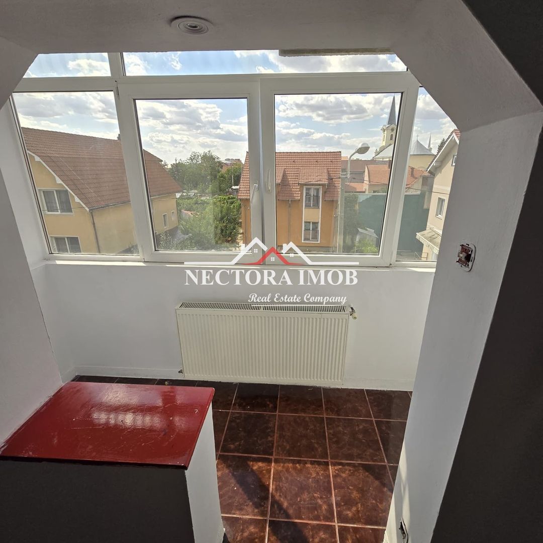 NECTORA IMOB-Apartament 3 camere, 2 bai, 3 balcoane, Zona Velenta,65mp - Poză 6