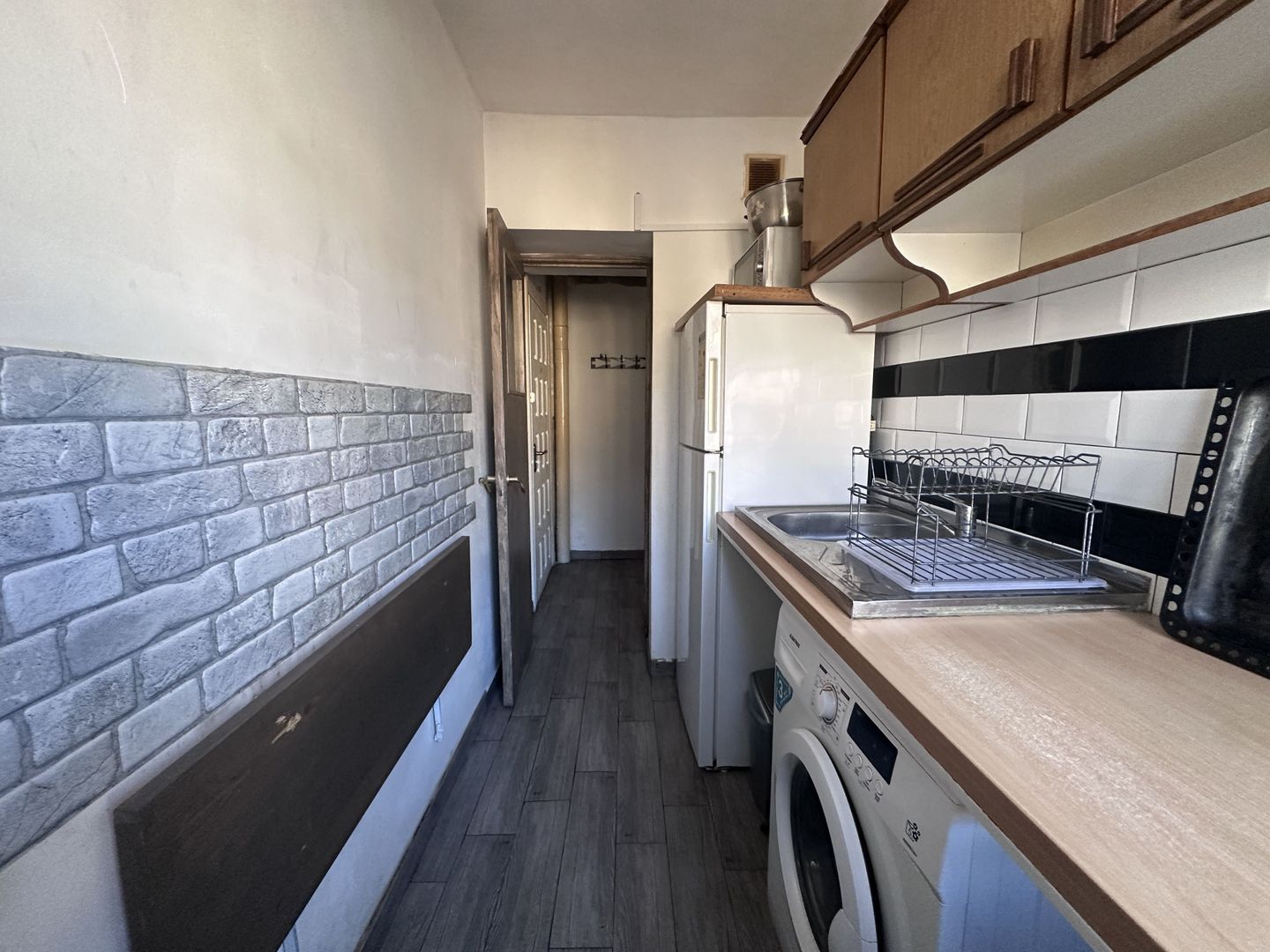 Etajul 3! Inchiriere apartament cu 2 camere in Targoviste - micro 11 - Poză 9