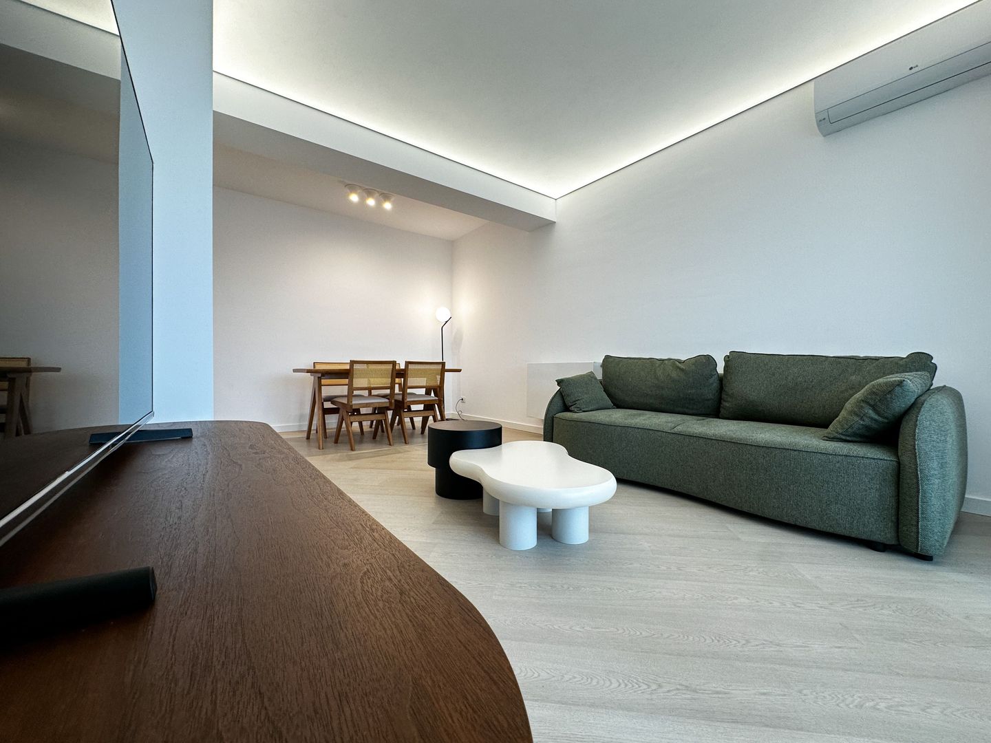 Apartament 2 camere I Cortina North I Boxa I Loc de parcare - Poză 4