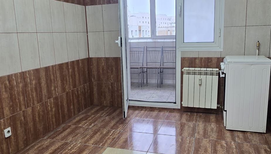 Apartament 4 camere Soseaua Berceni /an 1981 - Poză 7