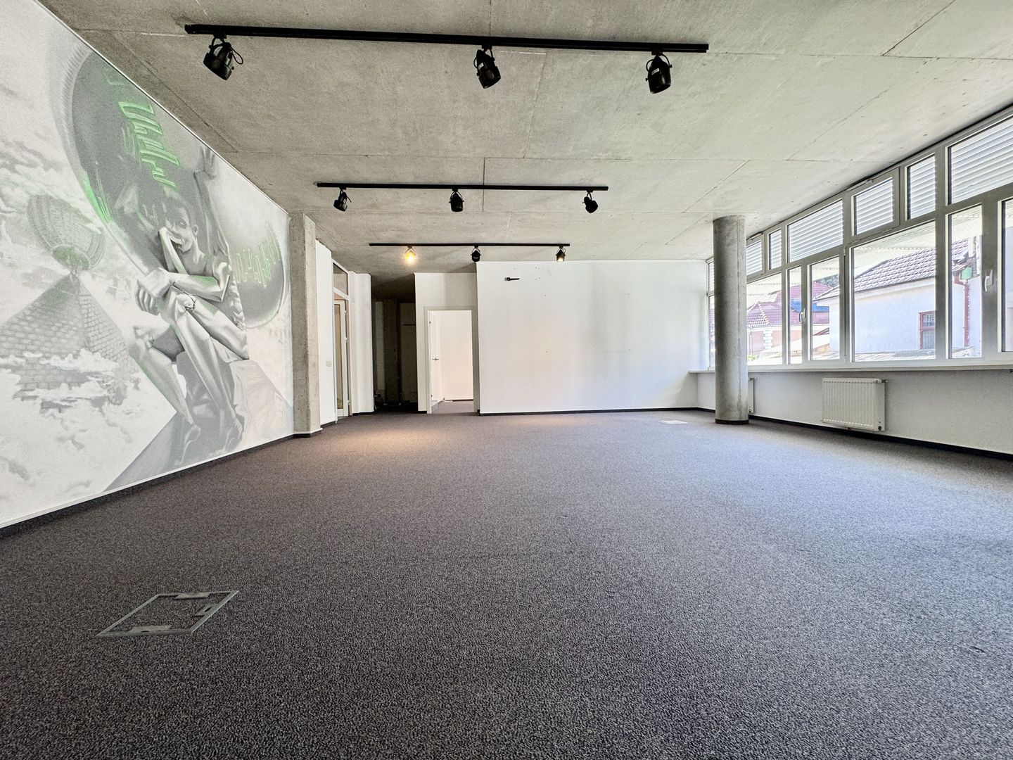 Clădire de birouri în zona Centrală - Poză 28