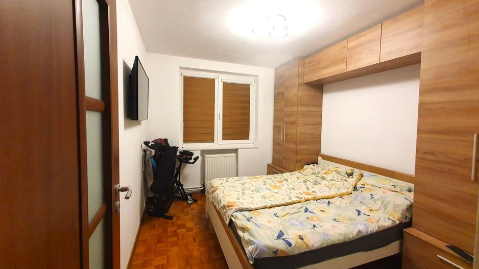 Central, 4 camere, etaj 1, mobilat si utilat - Poză 9