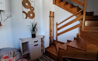 Închiriez apartament - Poză 1