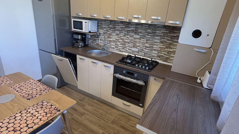 Giroc-Profi Super | 2 camere | Loc de parcare | Etaj intermediar - Poză 8