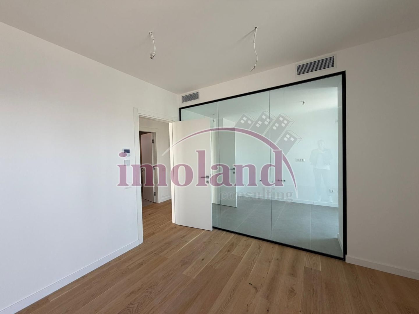Vanzare - Apartament - 2 camere+balcon - Nusco City-Aviatiei-Promenada - Poză 6