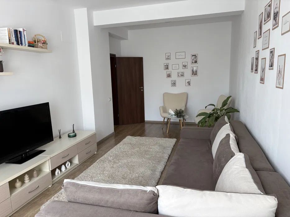Prelungirea Ghencea-  2 camere decomandat + loc de parcare - Poză 2
