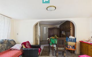 Casă cu 3 camere și teren generos în Drauț - Poză 3