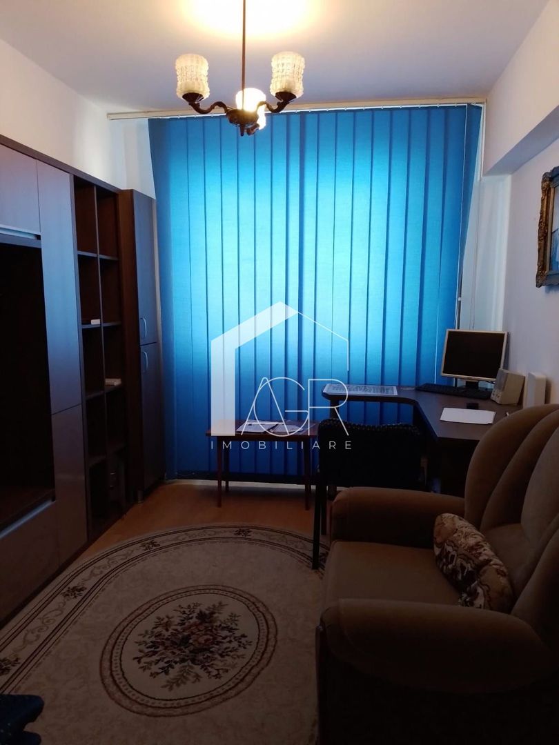 Apartament cu 3 camere, decomandat, zona Republicii - Poză 5