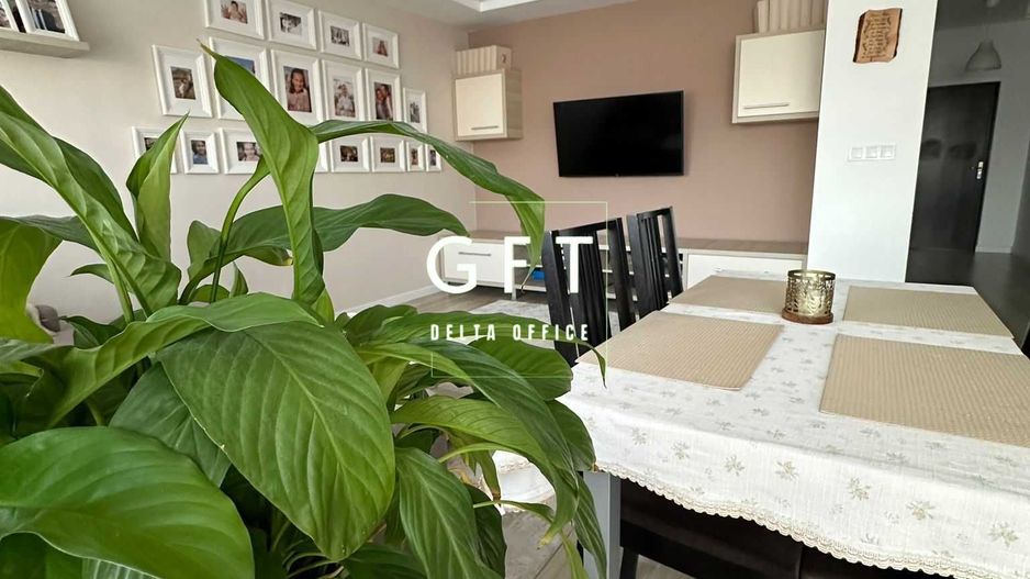 Apartament cu 3 camere de vanzare, 2 locuri de parcare, zona excelenta - Poză 1