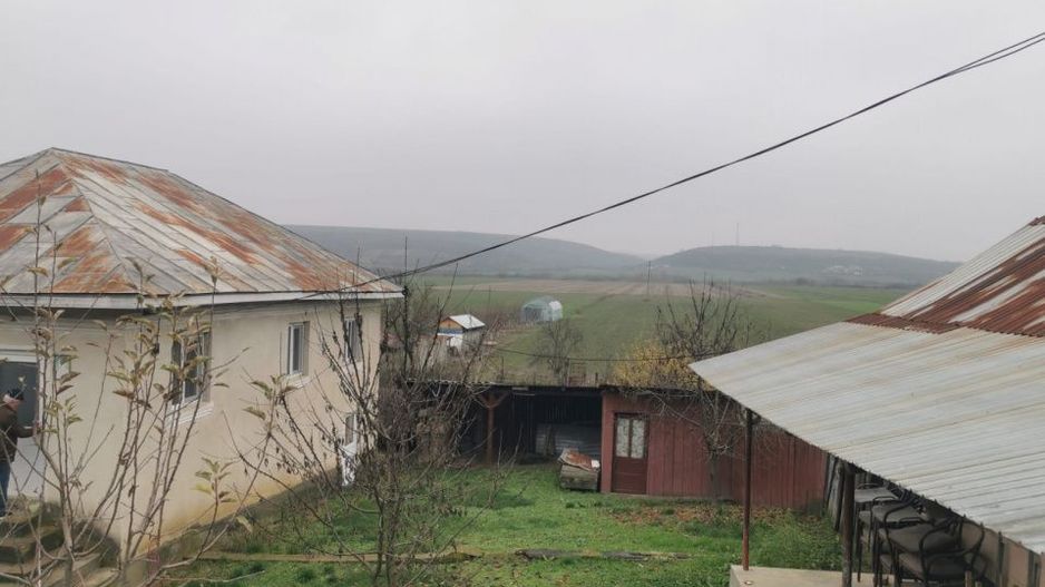 De vanzare casa in Argetoaia cu teren 7.000 mp - Poză 4